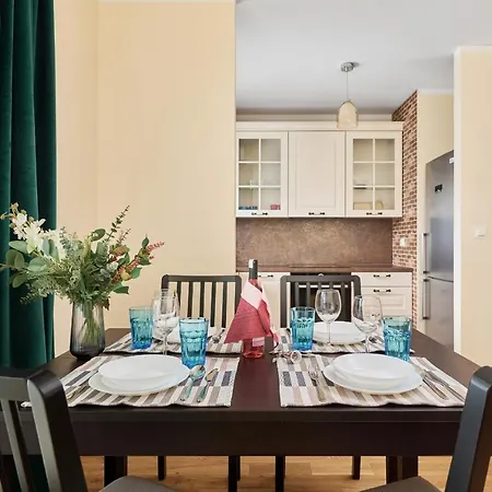 Rozy Wiatrow With Underground Garage By Renters * Breslau