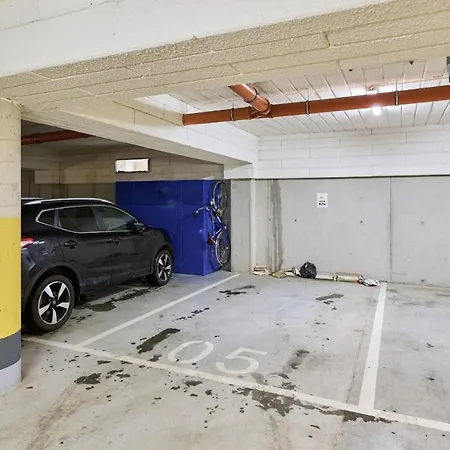 Rozy Wiatrow With Underground Garage By Renters Вроцлав